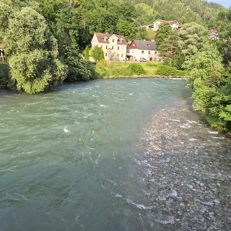 Am Fluss Apartment *