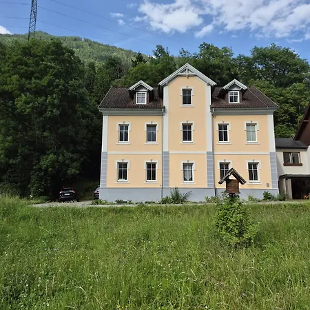 Am Fluss Apartment *