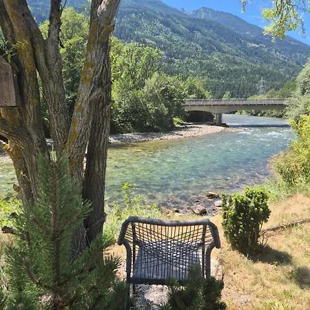 Am Fluss *